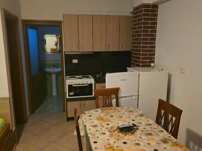 Closetothebeach8 Himarë